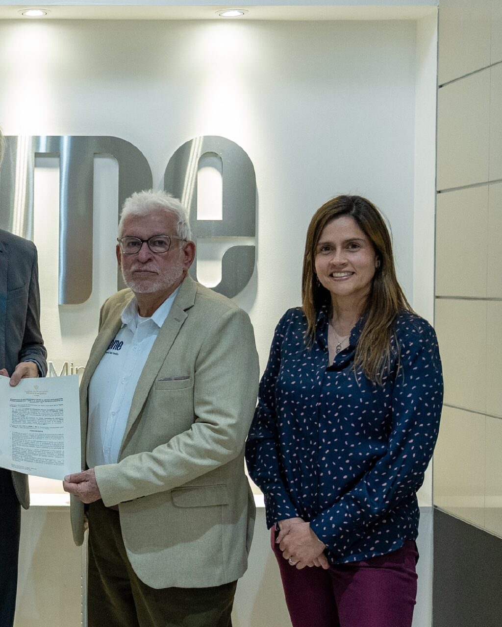 Instagram post from upmecol. This post is in position 5.